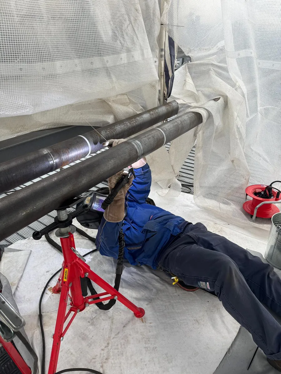 Passe de racine TIG sur un tronçon préfabriqué
